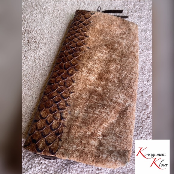 Leatherock Western Style Clutch - Picture 7 of 8